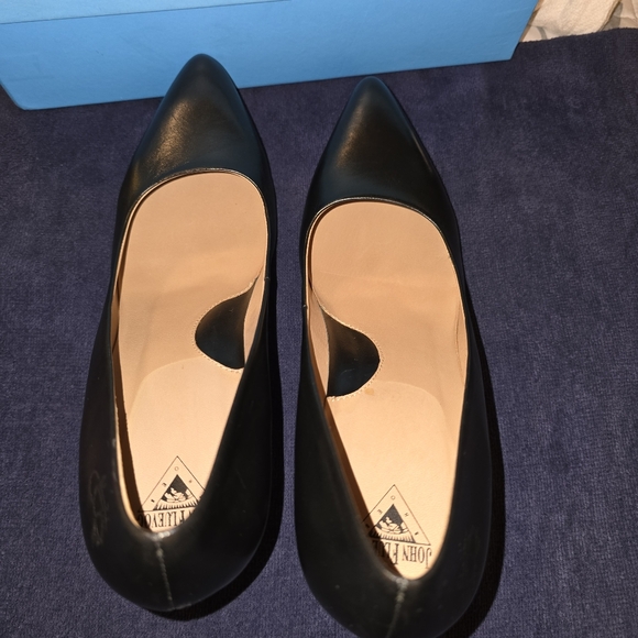 Fluevog Desmond Heels Size 8m5 Pumps Black - Picture 16 of 16